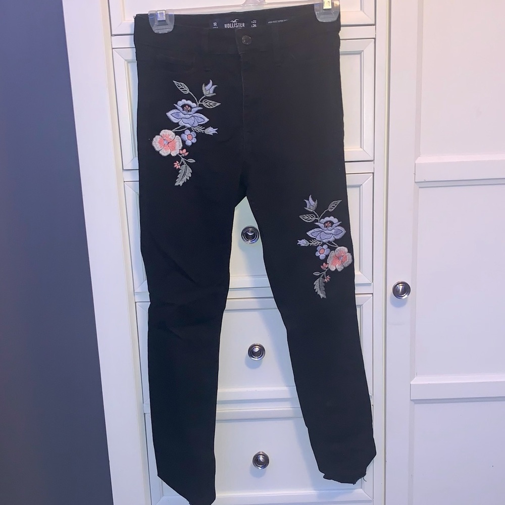 Black jeans with flowers